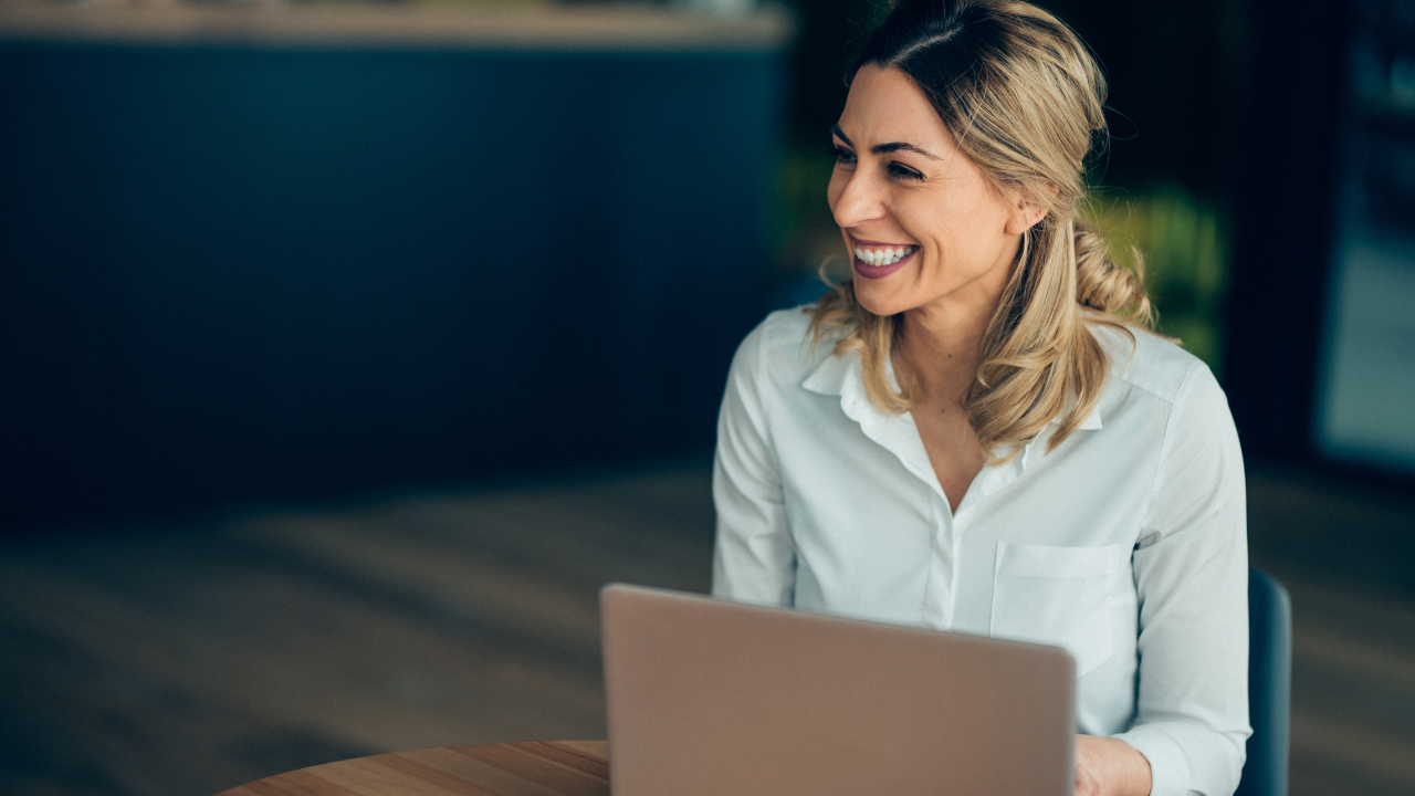 9 Smart Tips to Know Before Choosing Scheduling Software (FAQs Answered)