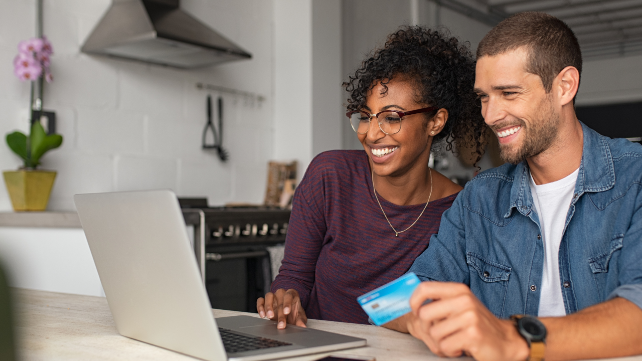 How to Set Up HoneyBook to Accept Payments Seamlessly From Your Clients