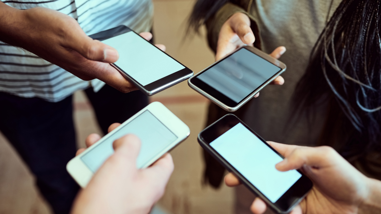 Free vs. Paid Booking Software: Which Option is Best for Your Small Business?