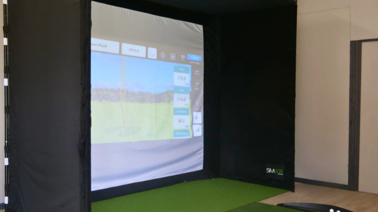 GolfBays Home Golf Simulators